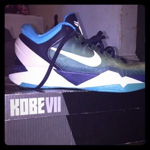 KOBE VII "Great Whites"